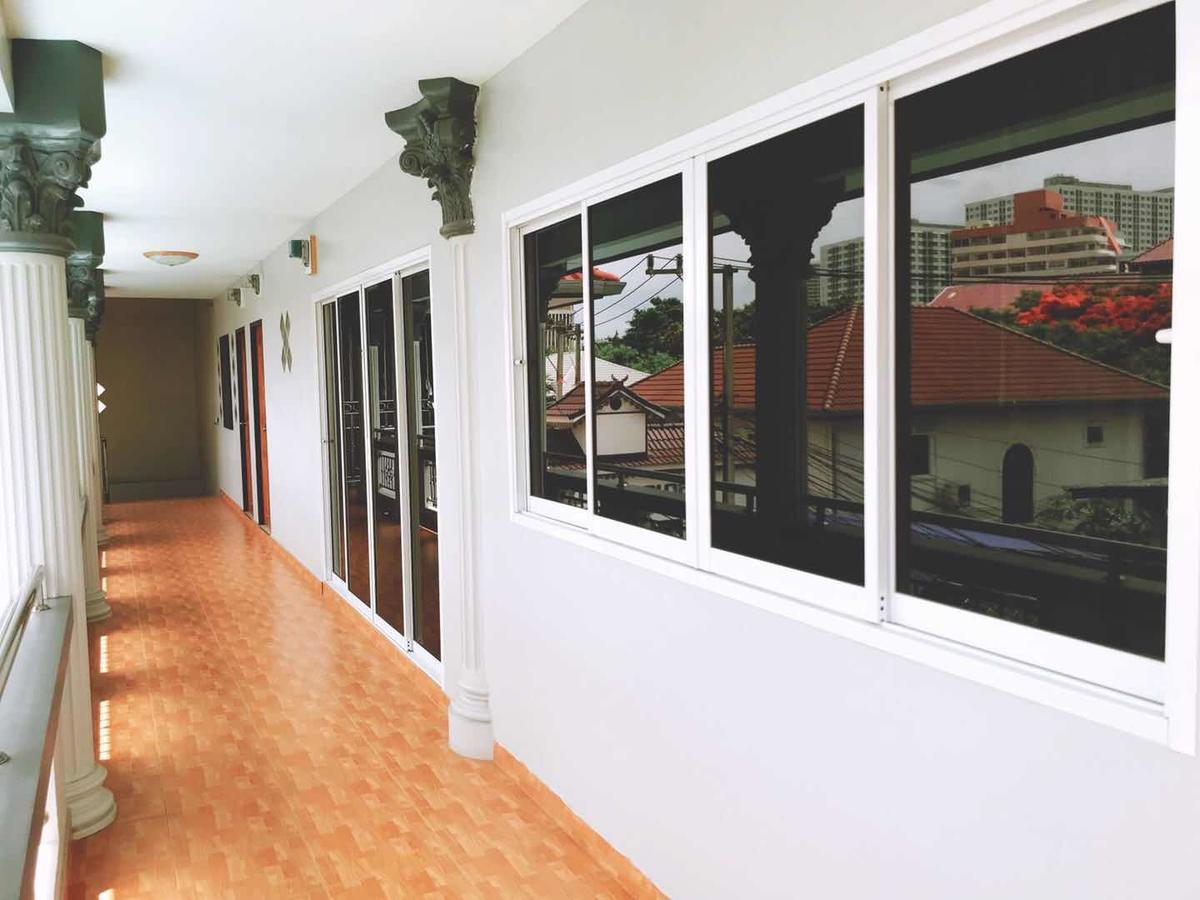 Marin House Pattaya Apartment Ngoại thất bức ảnh
