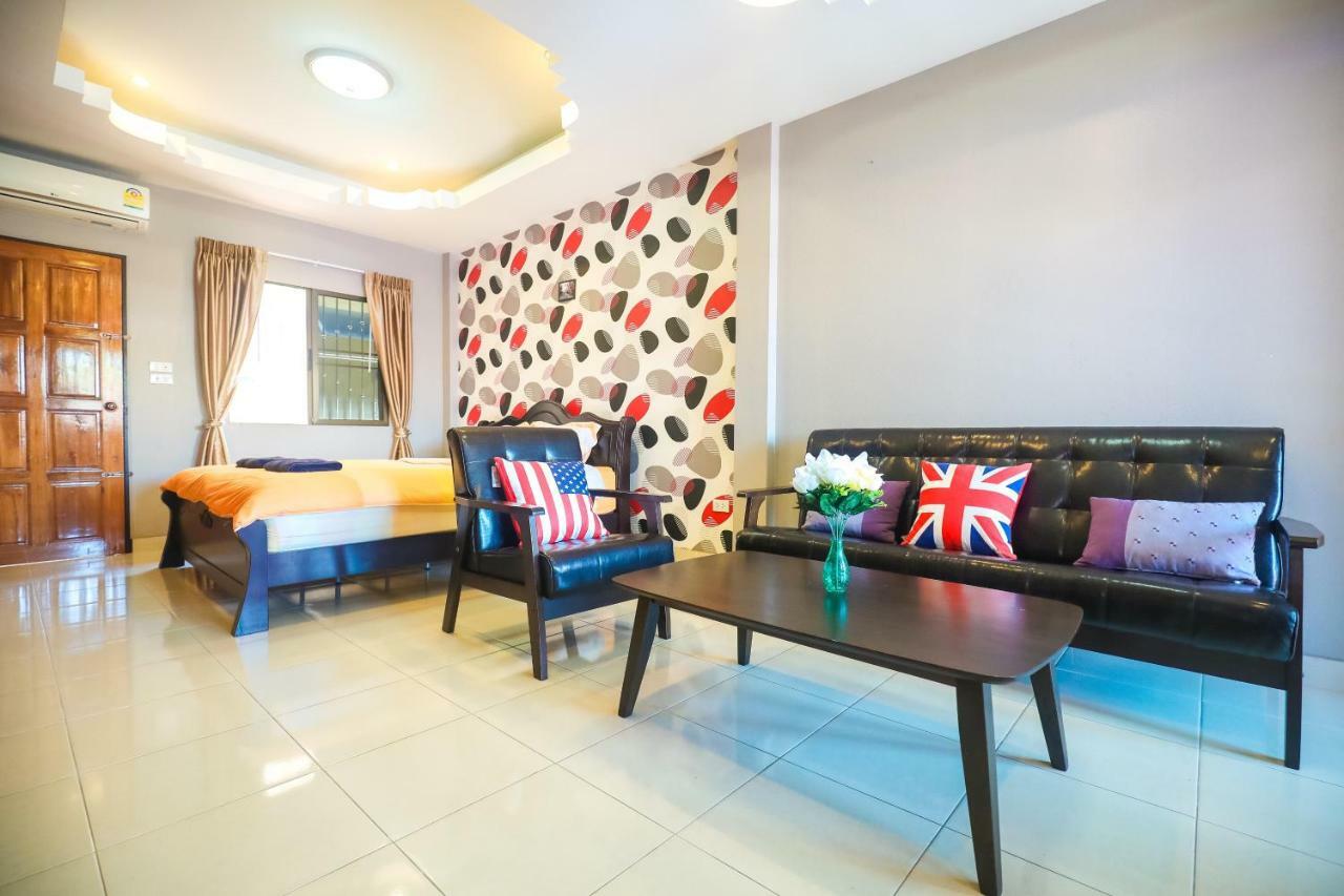 Marin House Pattaya Apartment Ngoại thất bức ảnh